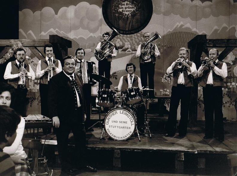 Leimstoll.Guenther_Ensemble_TV1979_Lothar.Kloeren_2vl_Lubomir.Rezanina_2vr_Werner.Bimbo.Kuhnert_drums.jpg