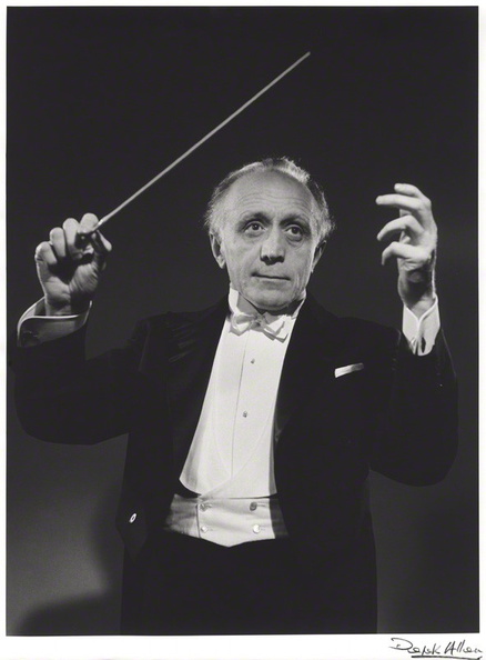 Horenstein Jascha 1898 1973 dirigiert Foto.jpg