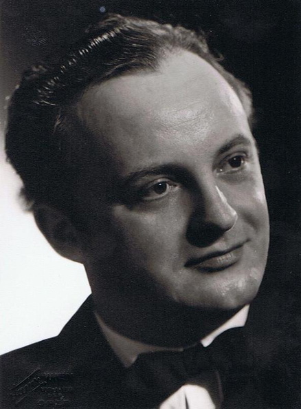 Sperlbauer Fritz 1923 1988 Originalfoto.jpg