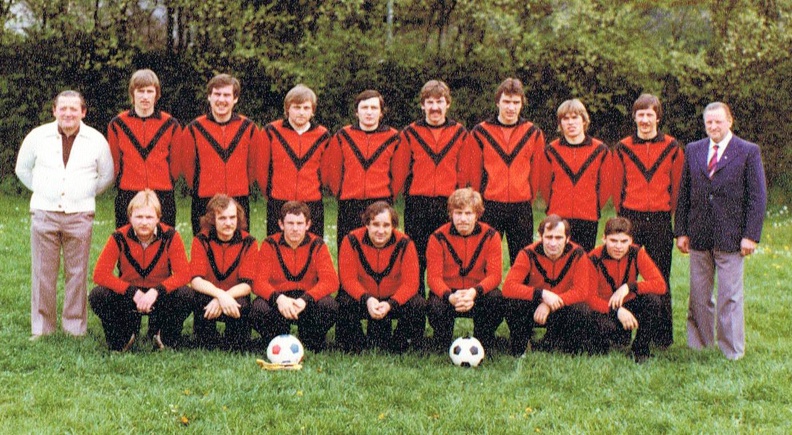 FCTV Urbach Meistermannschaft 1977 1978 mit Vorstand Denk und AL Degele ohne Trainer Walter