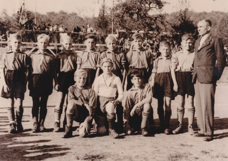 FCTV Urbach Jugendmannschaft 1949.jpg
