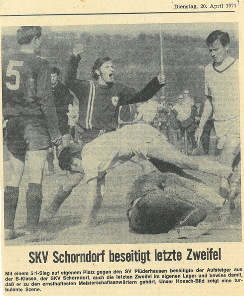 SKV Schorndorf A-Klasse Saison 1970 71 SKV Schorndorf SV Pluederhausen 18.04.1971 Spielszene