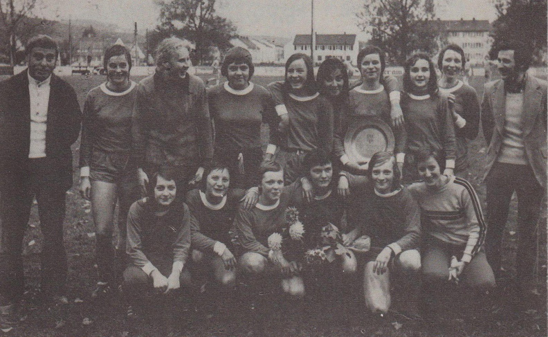 VfL Schorndorf Damen Wuertt. Fussballmeister 19.10.1974.jpg