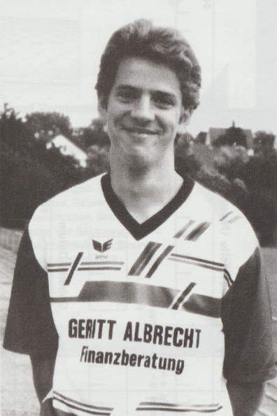 Clement, Uwe, SC Urbach Saison 1991_92, Mittelfeld, Passfoto.jpg